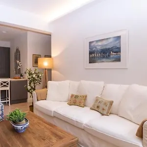 https://bilbao-suites-luxe-diseno-y-elegancia-centrico.sansebastianhotels.net